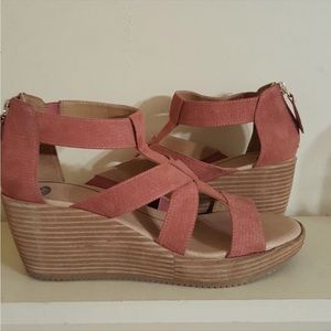 Dr. Schools sandals